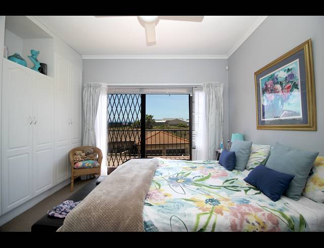 3 BEDROOM TOWNHOUSE FOR SALE IN ISLAND VIEW